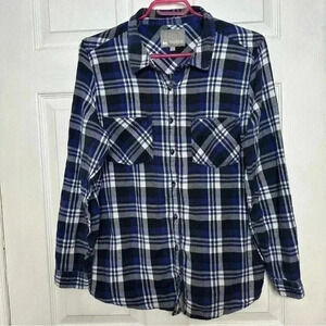 Wind River Button Up Plaid Shirt Front Pockets Blue / White / Black Size XL
